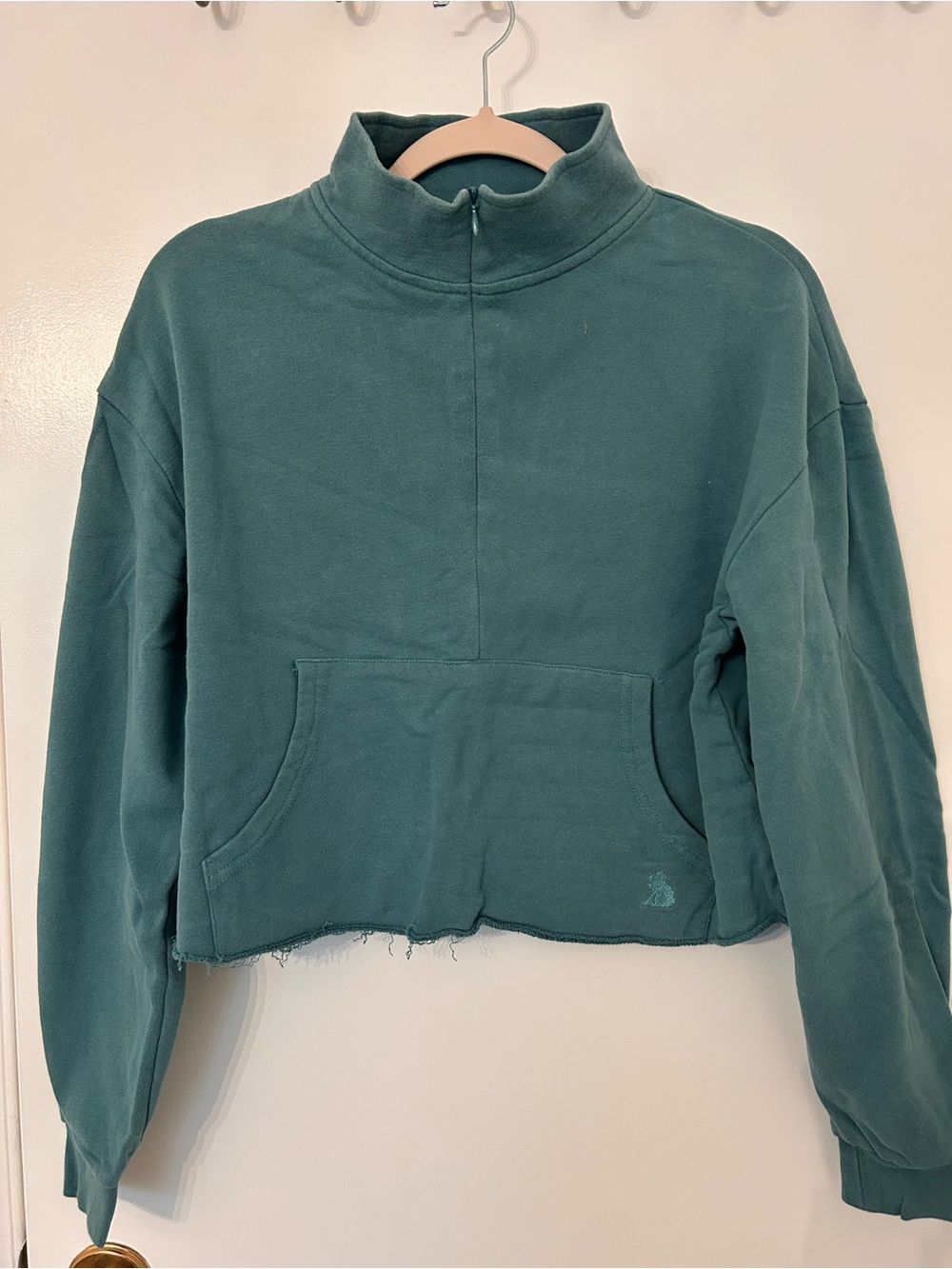 Cropped Mock-Neck Quarter-Zip Sweatshirt in Teal Green